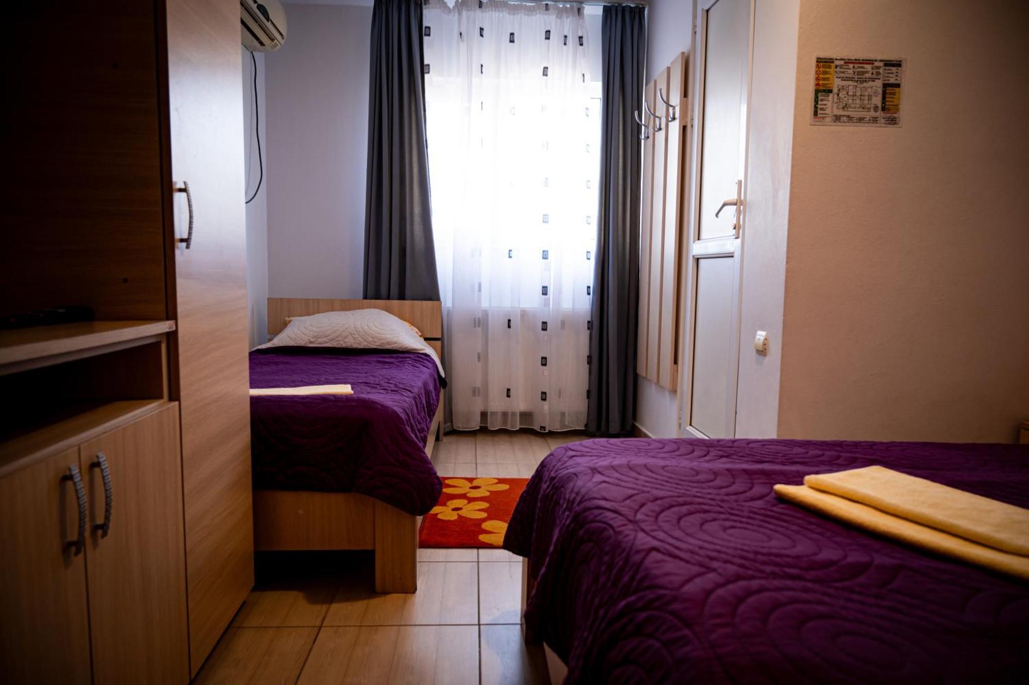 Casa La Dinamo Hotel Două Mai Eksteriør billede